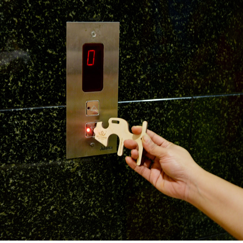 Safe touch key usage in lift operation 1